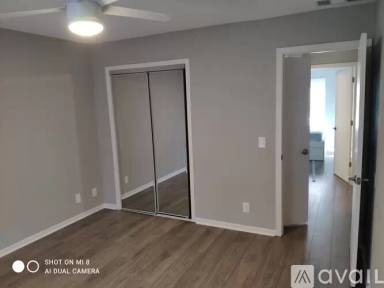 Main picture of 6902 N Edison Ave
