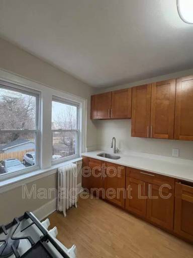 Main picture of 173 Elm St