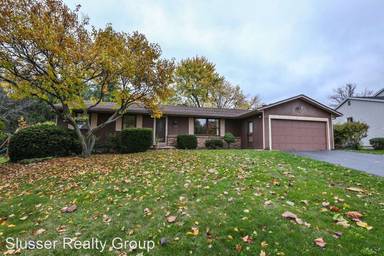 Main picture of 98 Everwild Ln