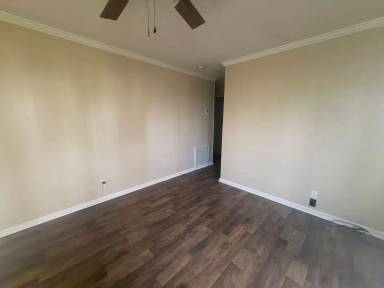 Main picture of 810 Fairmont Ln