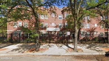 Main picture of 5362 W Madison St