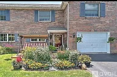 Main picture of 690 Thompson Dr