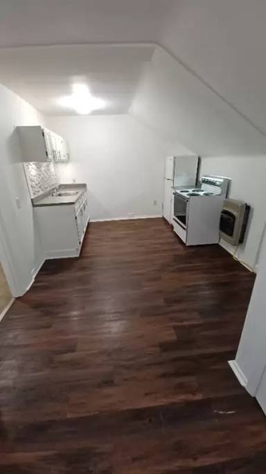 Main picture of 55 W Louther St