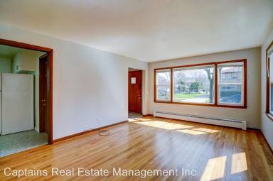 Main picture of 410 Kedzie St
