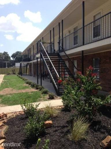 Main picture of 117 N 5th St