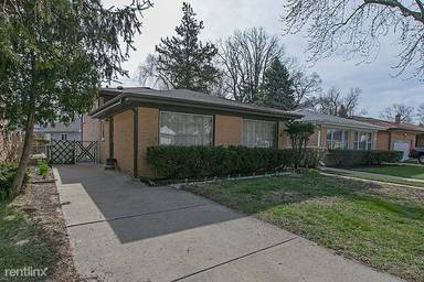 Main picture of 8929 Central Ave