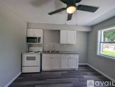 Main picture of 203 River Oaks Dr