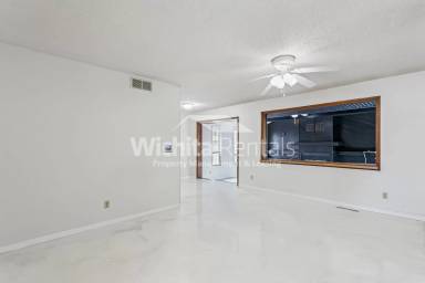 Main picture of 1418 N Money St