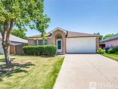 Main picture of 1132 Lake Bluff Dr