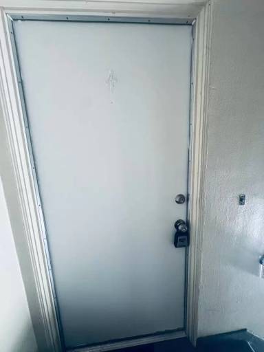 Main picture of 1641 N Hobart Blvd