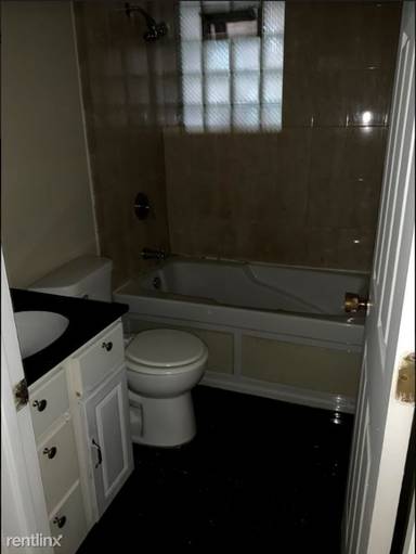 Main picture of 7026 S Cregier Ave