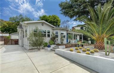 Main picture of 940 Topsail Ct