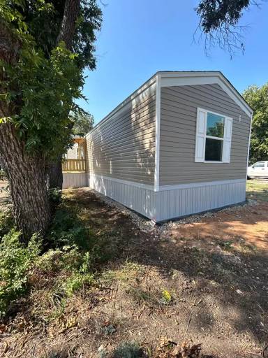 Main picture of 406 Rogers Rd
