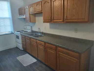 Main picture of 131 E 13th St - 2