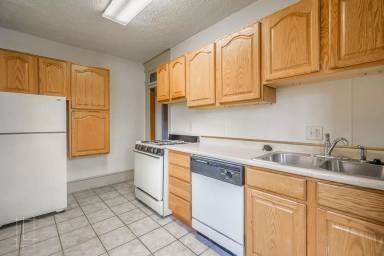 Main picture of 83 King Ave