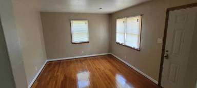 Main picture of 2828 Club Plaza Rd