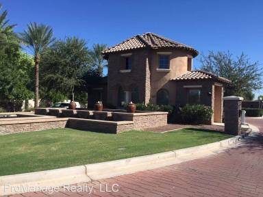 Main picture of 2784 S Balsam Dr