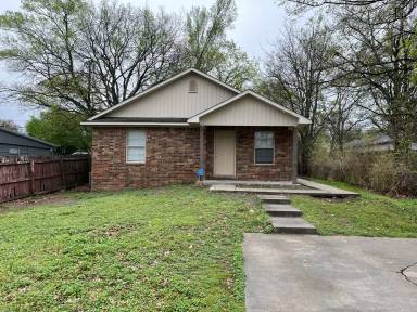 Main picture of 1910 S S St