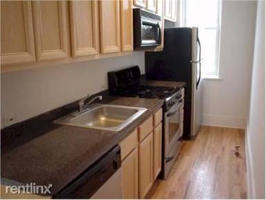 Main picture of 4452 N Ashland Ave