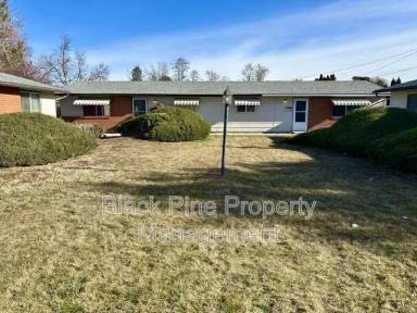 Main picture of 137 Davis Ave
