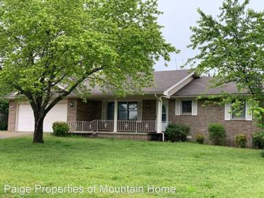 Main picture of 1708 Coachman Dr