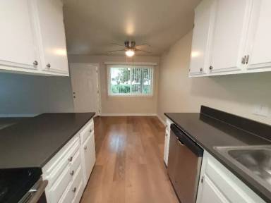 Main picture of 2520 S Bascom Ave