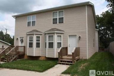 Main picture of 1314 N College St