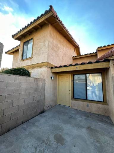 Main picture of 4205 Tierra Verde St