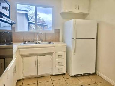 Main picture of 5950 Fulcher Ave