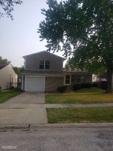 Main picture of 1829 Birch Ln