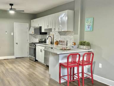 Main picture of 1242 Frankford Ave