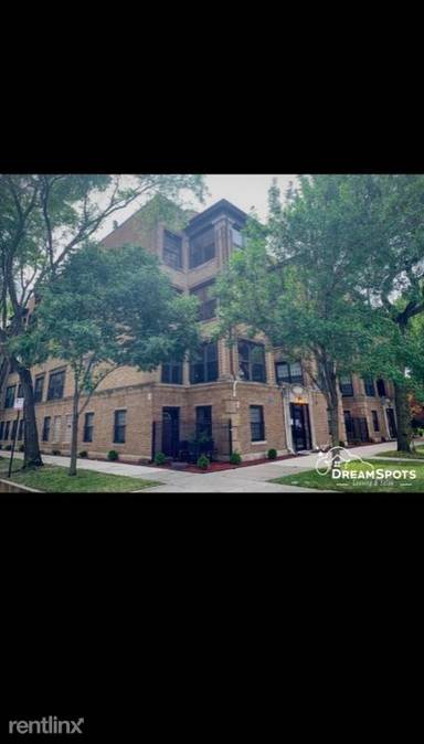 Main picture of 4209 S Michigan Ave