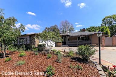 Main picture of 5448 Forbes Ave