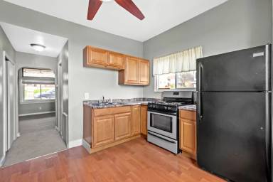 Main picture of 129 Newburn Ave