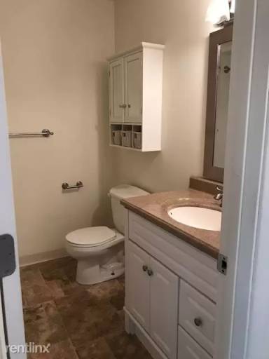 Main picture of 634 W Foulke Ave