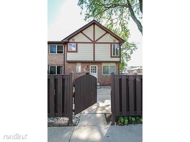 Main picture of 925 Terrace Ln