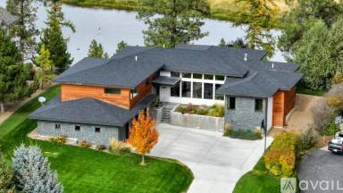 Main picture of 229 Arbour Dr E