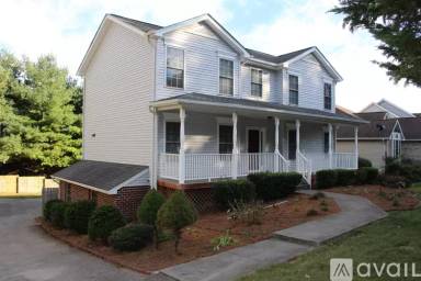 Main picture of 1692 Oriole Dr