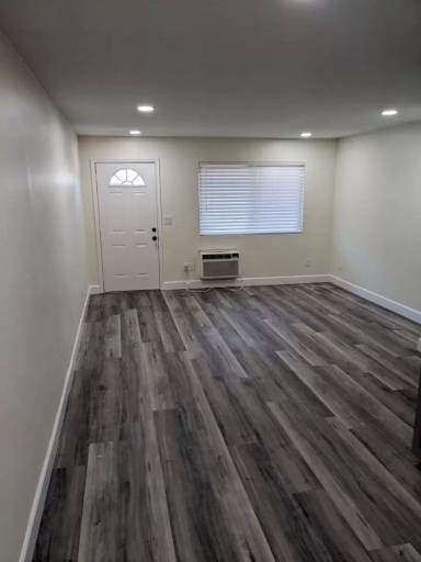 Main picture of 2900 Lemon St