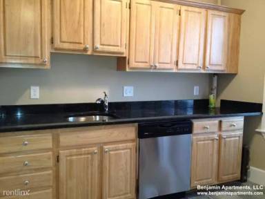 Main picture of 1379 Commonwealth Ave Apartments