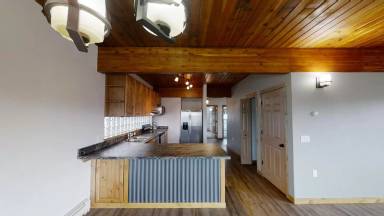 Main picture of 815 W Main St