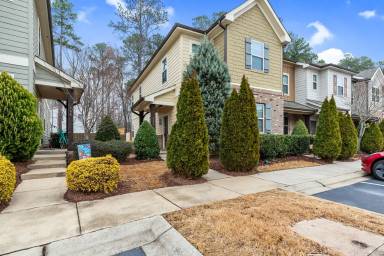 Main picture of 704 Wickham Ridge Rd