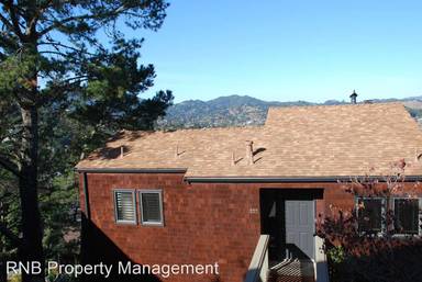 Main picture of 555 Headlands Ct