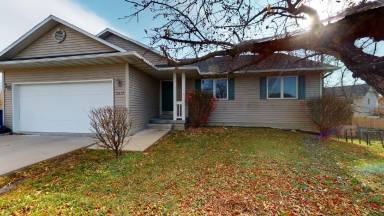 Main picture of 2417 E Glenwood Dr