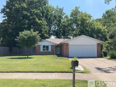 Main picture of 30 Meadow Cir