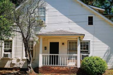 Main picture of 819 17th Ave