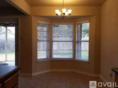 Main picture of 6009 Oak Hill Rd