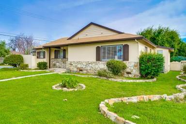 Main picture of 7956 Lurline Ave