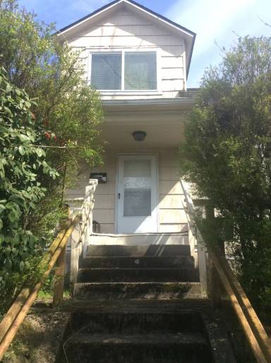 Main picture of 6323 Yakima Ave