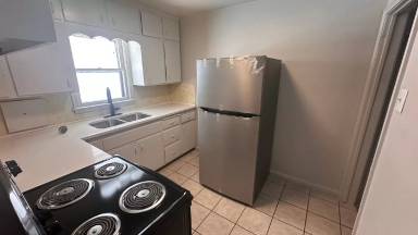 Main picture of 1111 N Pershing St